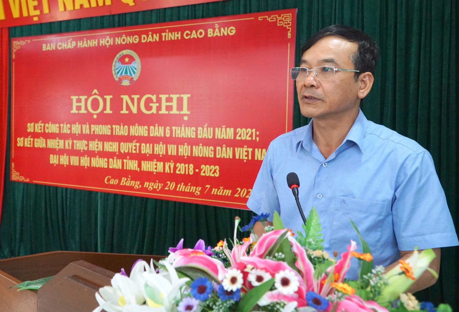 Phó chủ tịch UBND tỉnh Nguyễn Trung Thảo phát biểu tại hội nghị
