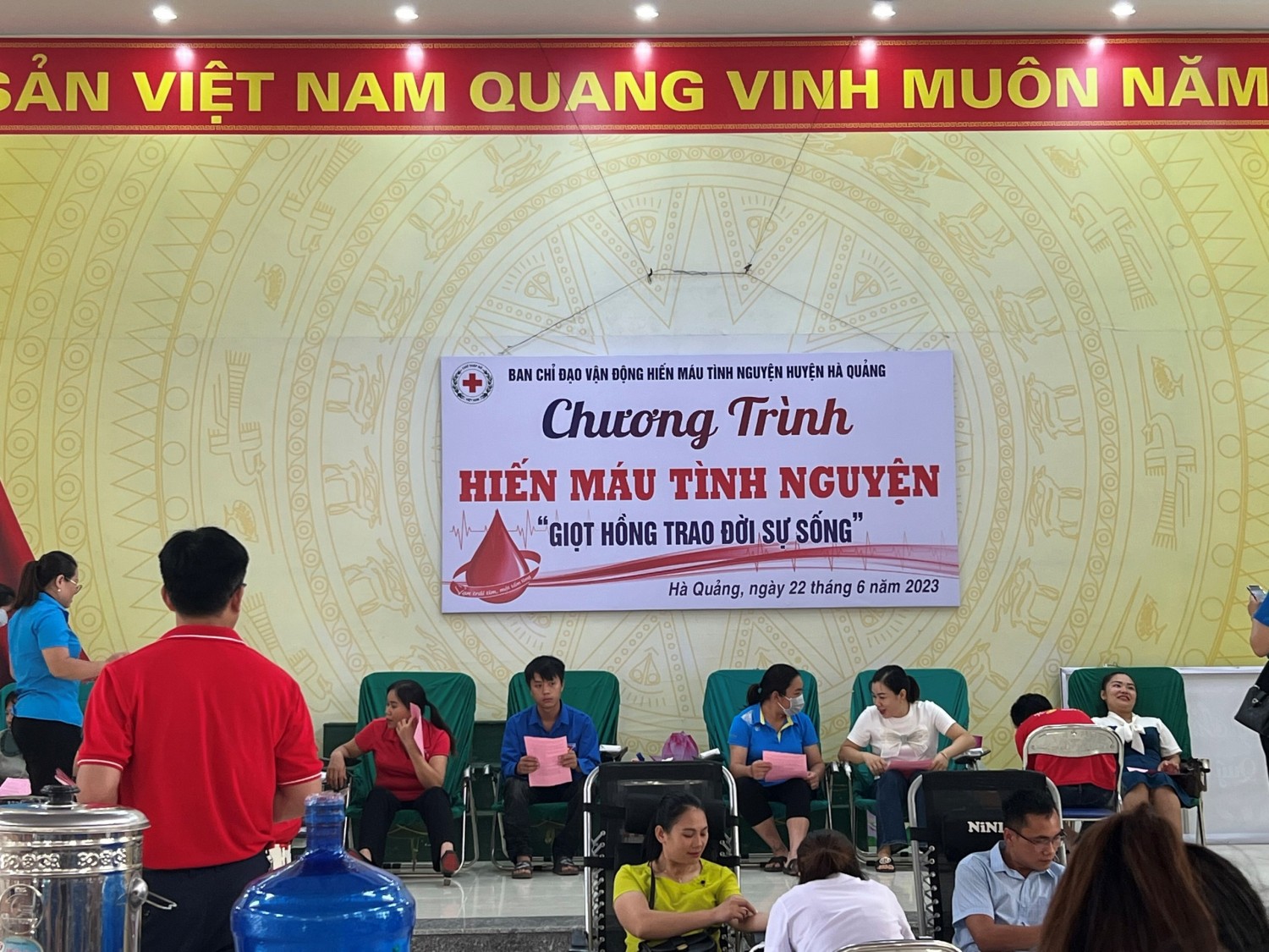 Hội viên nông dân tham gia hiến máu tình nguyện