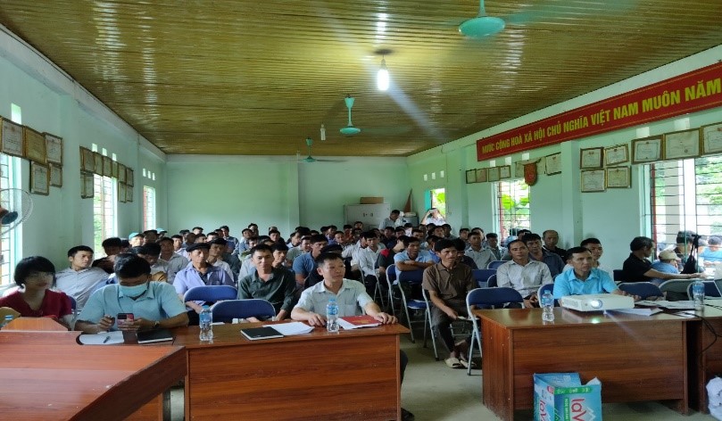 Đại biểu tham dự Hội nghị tại xã Vĩnh Quang
