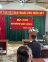 Hội Nông dân xã Quang Trọng, huyện Thạch An phối hợp tổ chức tuyên truyền văn bản pháp luật.