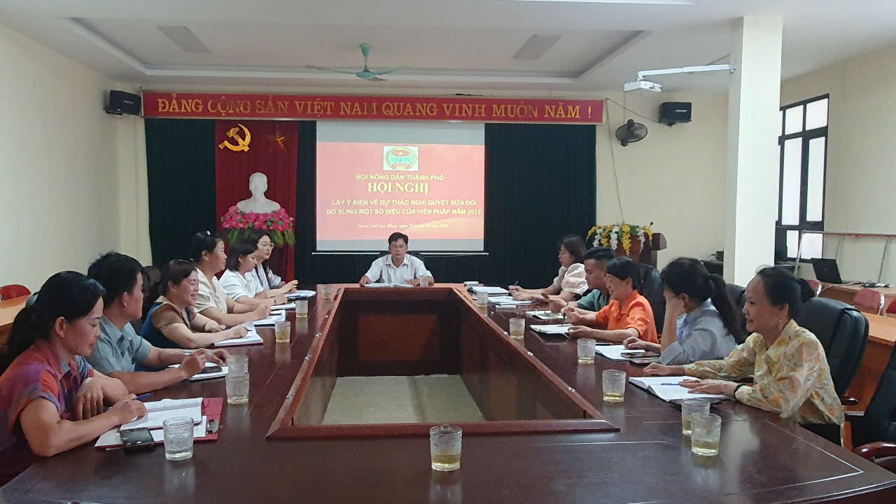Hội nghị lấy ý kiến về dự thảo Nghị quyết sửa đổi, bổ sung một số điều của Hiến pháp năm 2013.