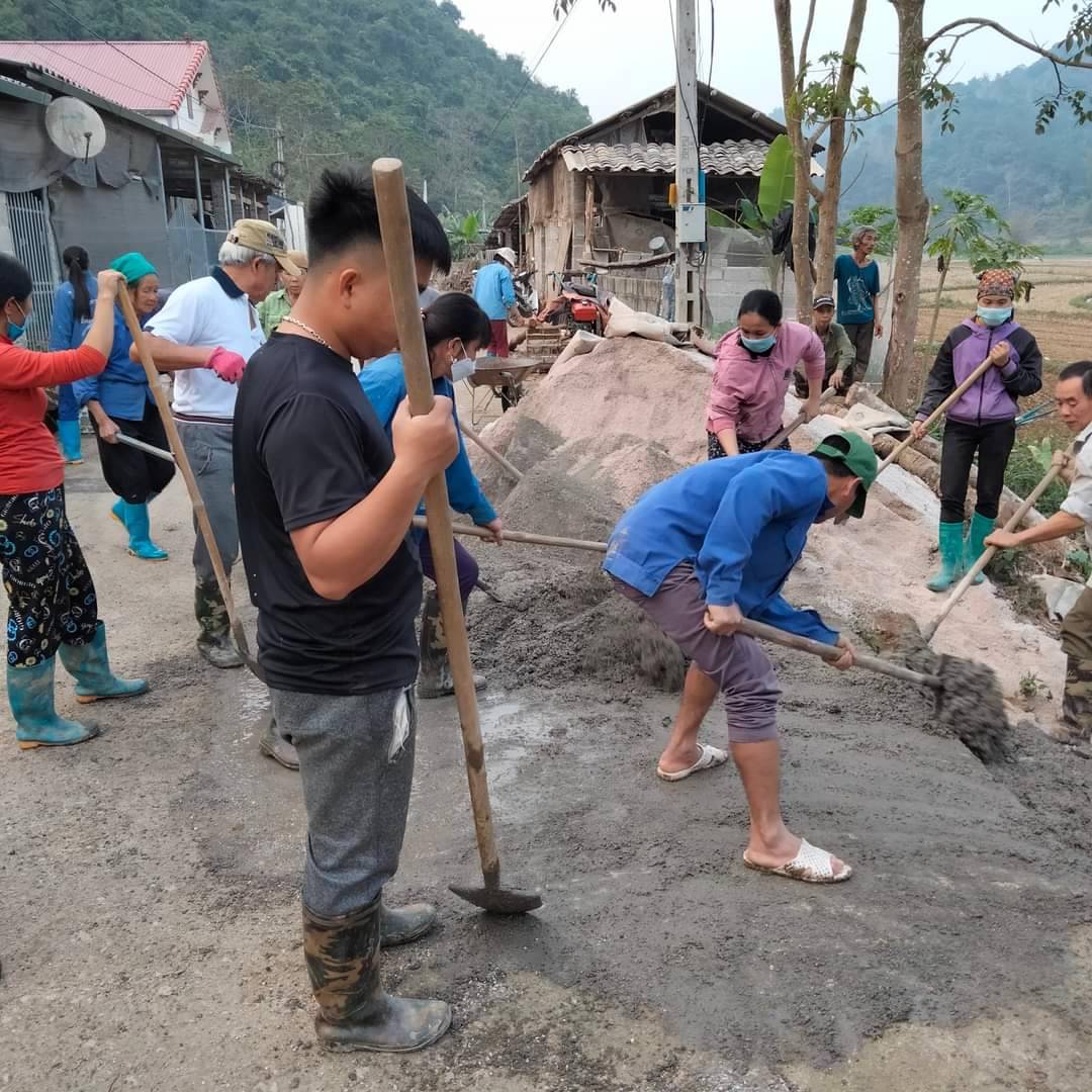 VẬN DỤNG TƯ TƯỞNG HỒ CHÍ MINH VỀ PHÁT HUY  QUYỀN LÀM CHỦ CỦA NHÂN DÂN TRONG XÂY DỰNG  NÔNG THÔN MỚI Ở TỈNH CAO BẰNG