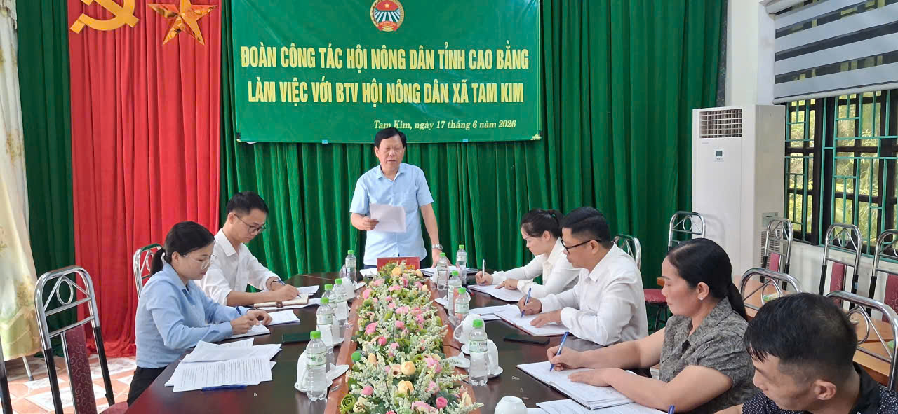Kiểm tra Công tác Hội và phong trào nông dân tạ xã Tam Kim.